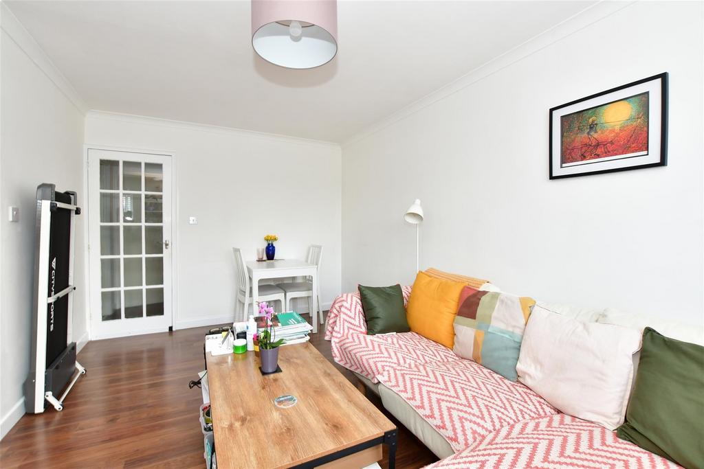 Lounge/Kitchen/ Dining Room A