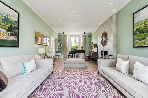 23 Heathfield Gardens, London, W4 4JU
