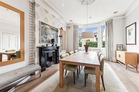 23 Heathfield Gardens, London, W4 4JU