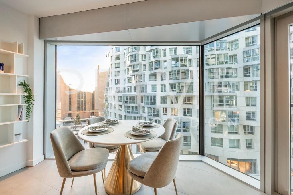 WM1333 RLQ1 k (2).jpg