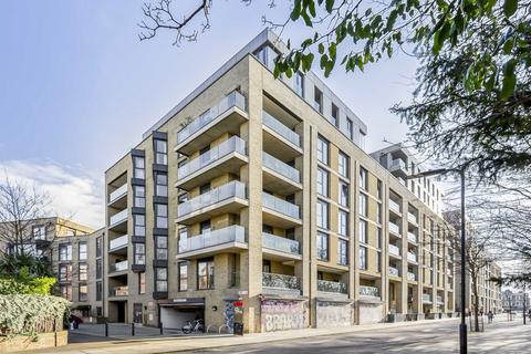 3 bedroom flat for sale, Gibbs Lane, London E2