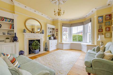 6 bedroom detached house for sale, Austen Road, Guildford