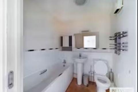 undefined, Jubilee Drive, Handsworth Wood, Birmingham, B20