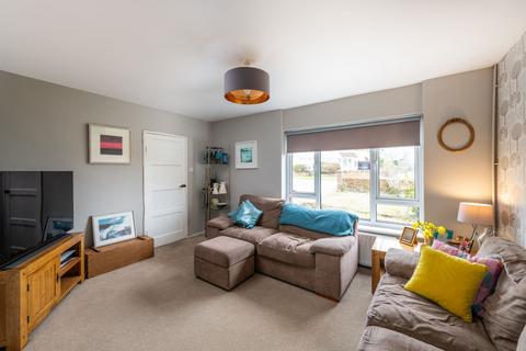 8 Ashdown Road, Reigate, RH2 7QW