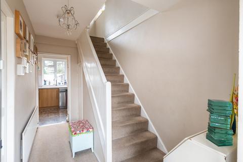 8 Ashdown Road, Reigate, RH2 7QW