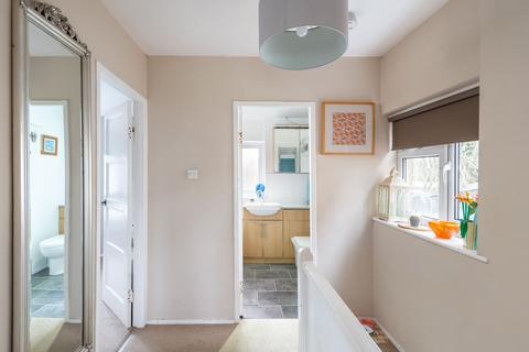 8 Ashdown Road, Reigate, RH2 7QW