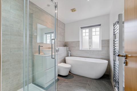 3 bedroom semi-detached house for sale, Meath Gardens, Horley, Surrey, RH6