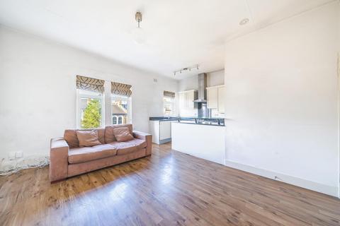 2 bedroom flat for sale, Endlesham Road, Balham