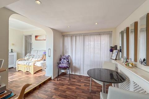36 Blackbird Road, Caldicot, NP26 5RF