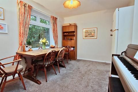 3 bedroom semi-detached house for sale, Monksmead, Borehamwood