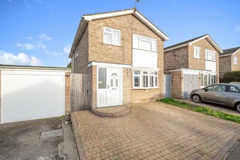 4 bedroom detached house for sale, Woolwich Road, Clacton-on-Sea, Essex