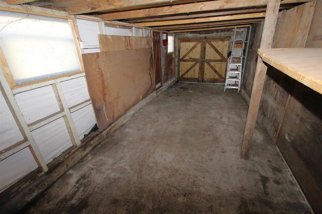 Garage2.JPG