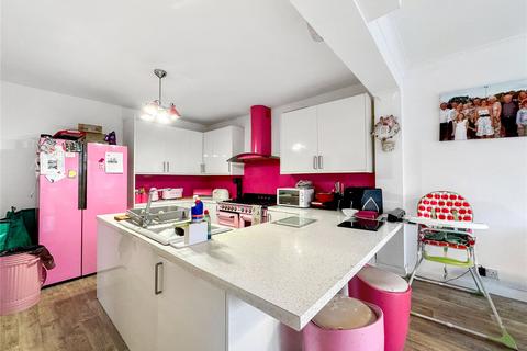38 Main Road, Hextable, Swanley, BR8 7RA