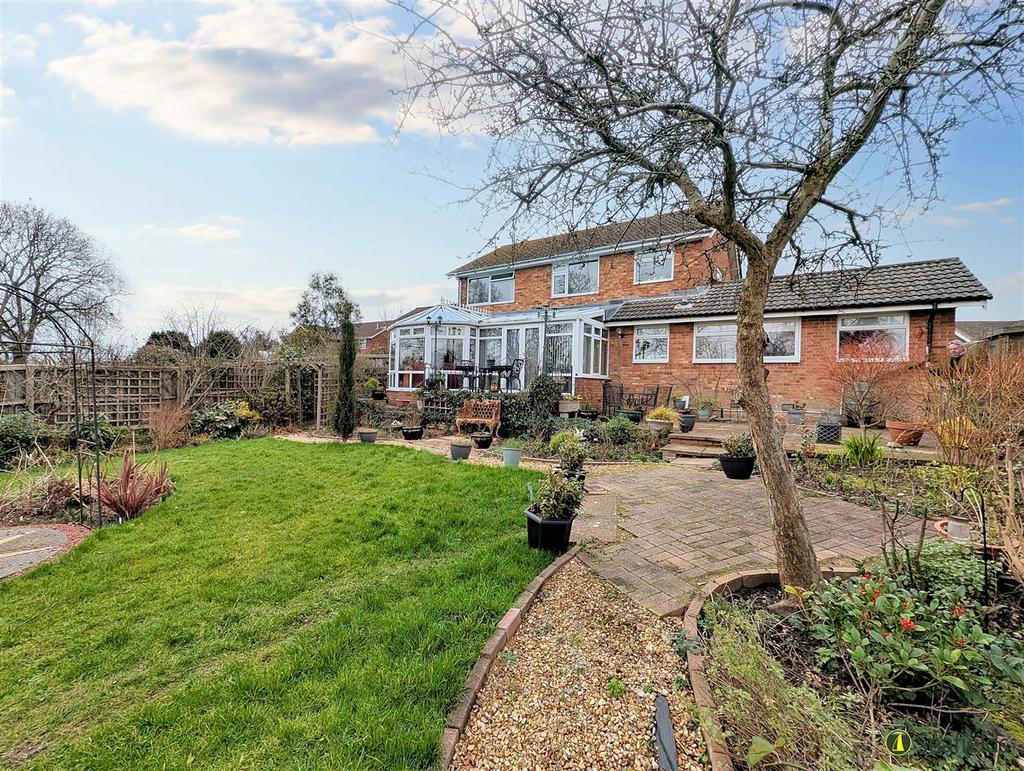 Solent View Road, Seaview, PO34 5HY 4 bed detached house for sale - £ ...
