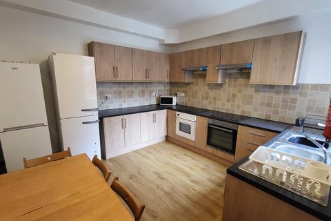 5 bedroom terraced house to rent, Scarsdale Road, Victoria Park