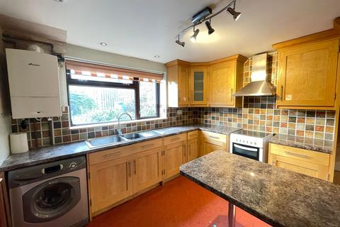 3 bedroom semi-detached house for sale, Talbot Road, Penistone, S36