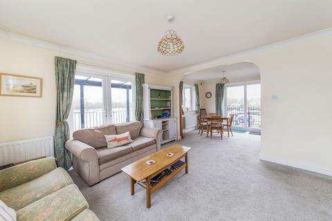 2 bedroom flat for sale, West Quay, Abingdon OX14