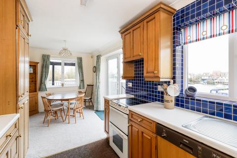 2 bedroom flat for sale, West Quay, Abingdon OX14