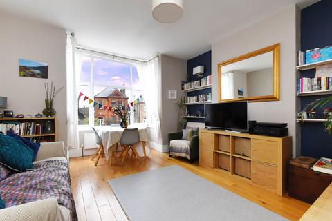 3 bedroom flat for sale, Perry Rise, Forest Hill, London, SE23 2QP