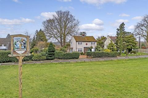 3 bedroom detached house for sale, Roydon Green, High Street, Roydon