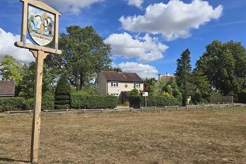 undefined, Roydon Green, High Street, Roydon