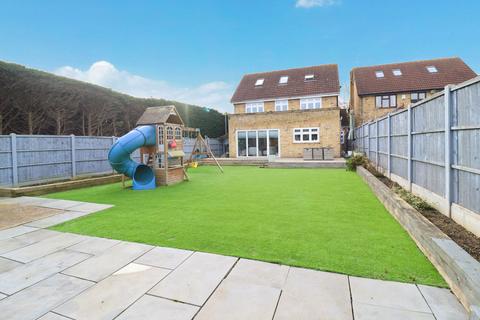 5 bedroom detached house for sale, Pound Lane North, Laindon, Basildon, Essex, SS15