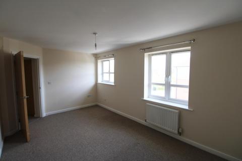 2 bedroom flat to rent, Cotton Court, Southbridge, Northampton, NN4