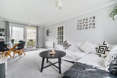 2 bedroom apartment for sale, Tollwood Park, Crowborough