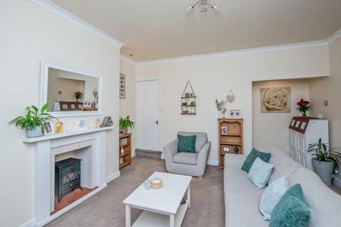 19 Ashwell Road, Heaton, Bradford, BD9 4BA