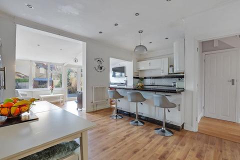 3 bedroom end of terrace house for sale, Warwick Road, Penge. London