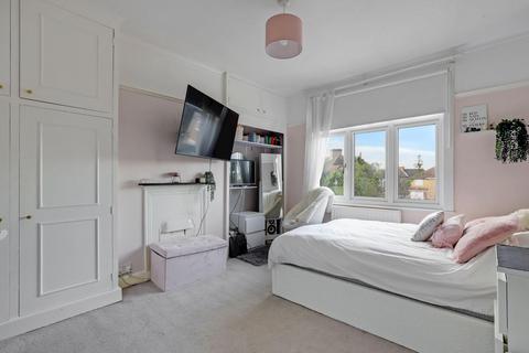 3 bedroom end of terrace house for sale, Warwick Road, Penge. London