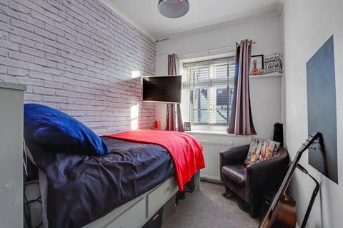 undefined, Warwick Road, Penge. London