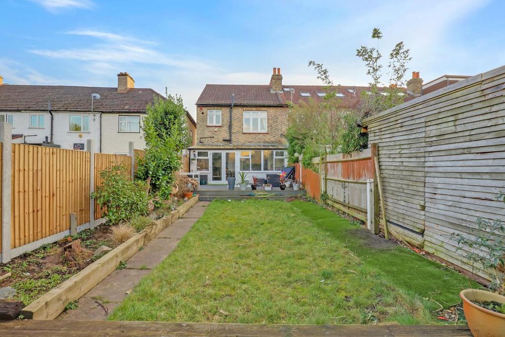 02-b33f JHProp Wpen - 25 Warwick Road - 4-medium.jpg