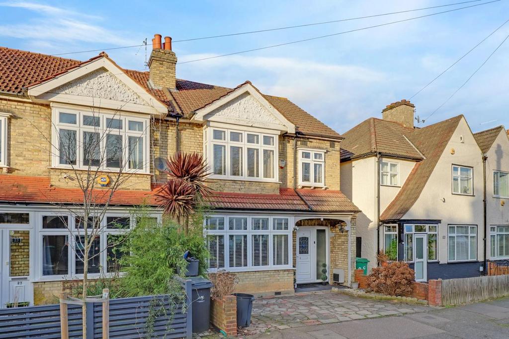 01-7a49 JHProp Wpen - 25 Warwick Road - 1-medium.jpg