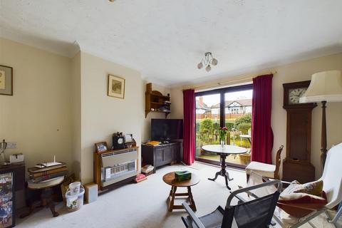 2 bedroom retirement property for sale, The Manor, Church Road, Churchdown, Gloucester