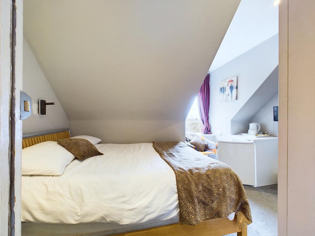 Cam03481 g0 pr0082 still007