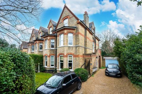 1 bedroom flat for sale, Surbiton Hill Park, Surbiton, KT5