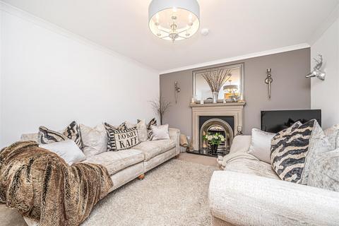 11 Bayview, Torryburn, Dunfermline, KY12 8SW