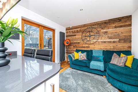 11 Bayview, Torryburn, Dunfermline, KY12 8SW