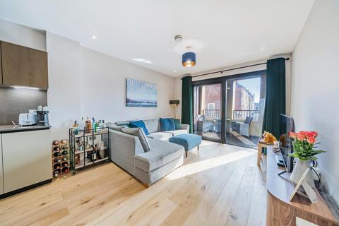 2 bedroom flat for sale, Causton Road, Highgate