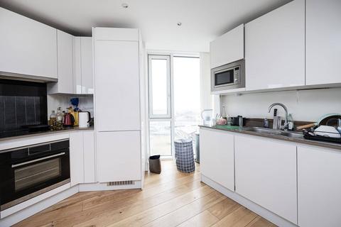 2 bedroom flat to rent, City West Tower, Stratford, London, E15