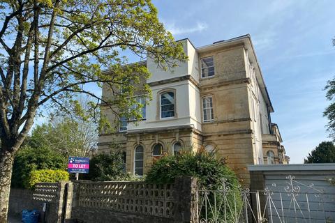 3 bedroom flat to rent, Cambridge Park, Bristol BS6