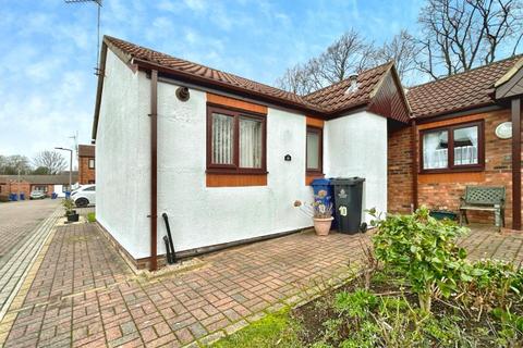 2 bedroom semi-detached bungalow for sale, Moat Hills Court, Bentley