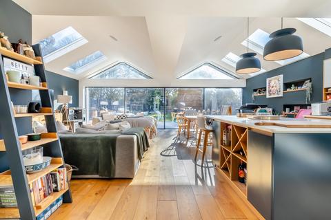 5 bedroom detached house for sale, Salisbury Avenue, St Albans