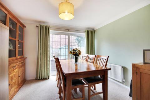 54 Fairlight Cross, Longfield, DA3 7JD