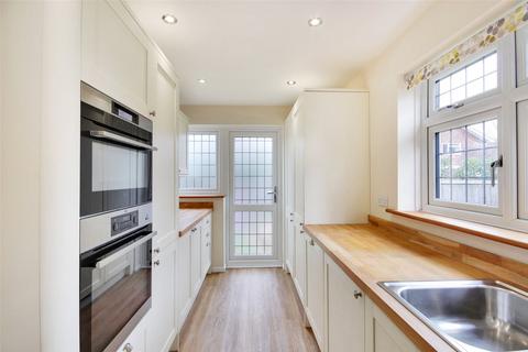 54 Fairlight Cross, Longfield, DA3 7JD