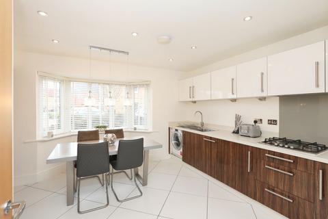 10 Barrow Way, Laughton Common, Sheffield, S25 3AB
