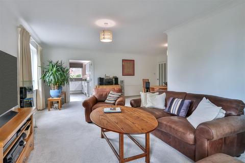 3 bedroom flat for sale, Alington Road, Evening Hill