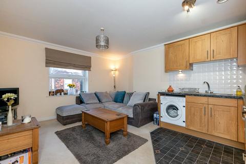 2 bedroom apartment for sale, Holmesdale Road, REIGATE, Surrey, RH2