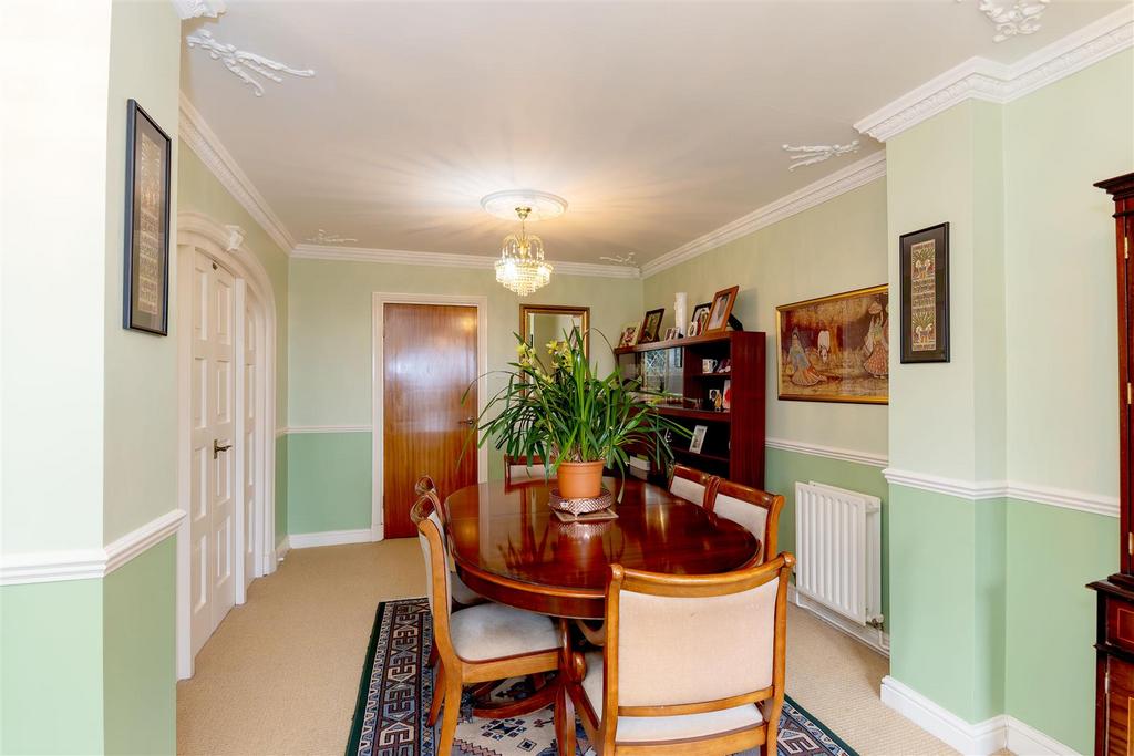 Dining room 2 SAPL6521-CR3-20250222-Dx O Deep PRIME